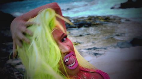 bikini nicki minaj|Nicki Minaj: Pink Bikini for 'Starships' Video! .